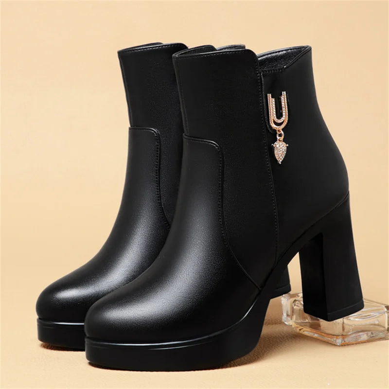 neue Damen-Winterstiefel,